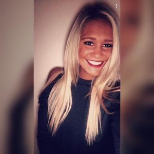 Meet your Posher, Olivia